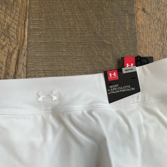 Under Armour Women’s Golf Skort - Picture 5 of 6